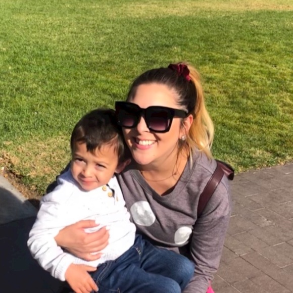 Hi, Iโm Jessie! Thanks for stopping by :) - Picture 2 of 2